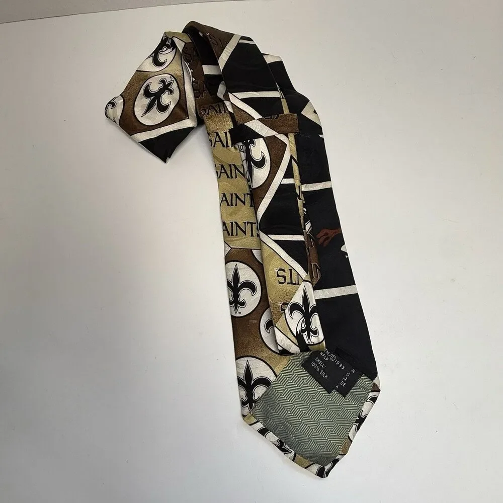 Vintage 1993 New Orleans Saints Looney Tunes 100% Silk Neck Tie